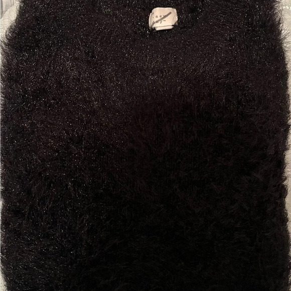 A NEW DAY~FUZZY BLACK SWEATER~SOFT~S-M - Picture 4 of 4